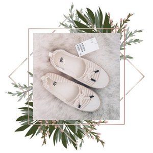 𝙇𝘼𝙎𝙏 𝘾𝙃𝘼𝙉𝘾𝙀H&M | Espadrilles US4.5/Kids3